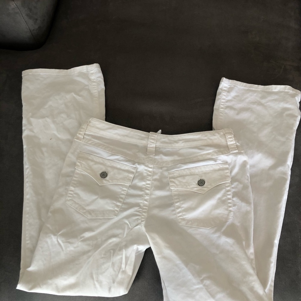 London Jean white jeans. Boot cut. Preowned. - Picture 12 of 16